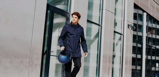 VEST PARIS: Elegant urban design motorcycle jacket, invisible protection for the city.