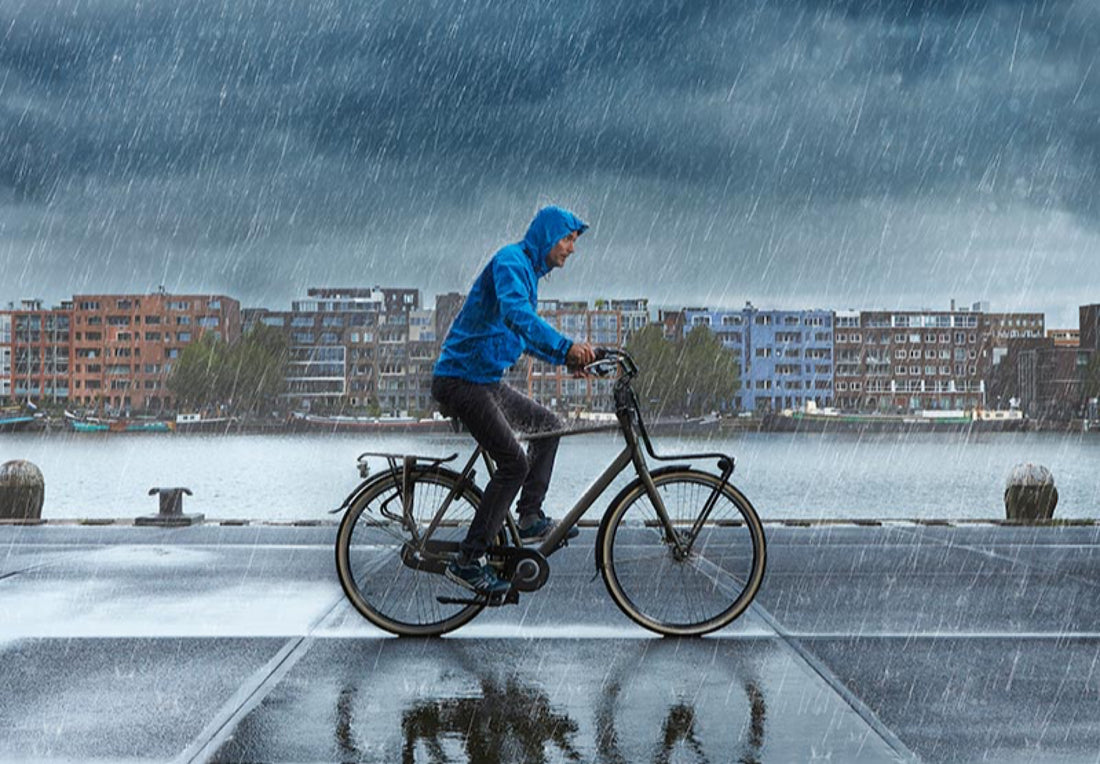 Comment rester au sec à vélo quand il pleut ?