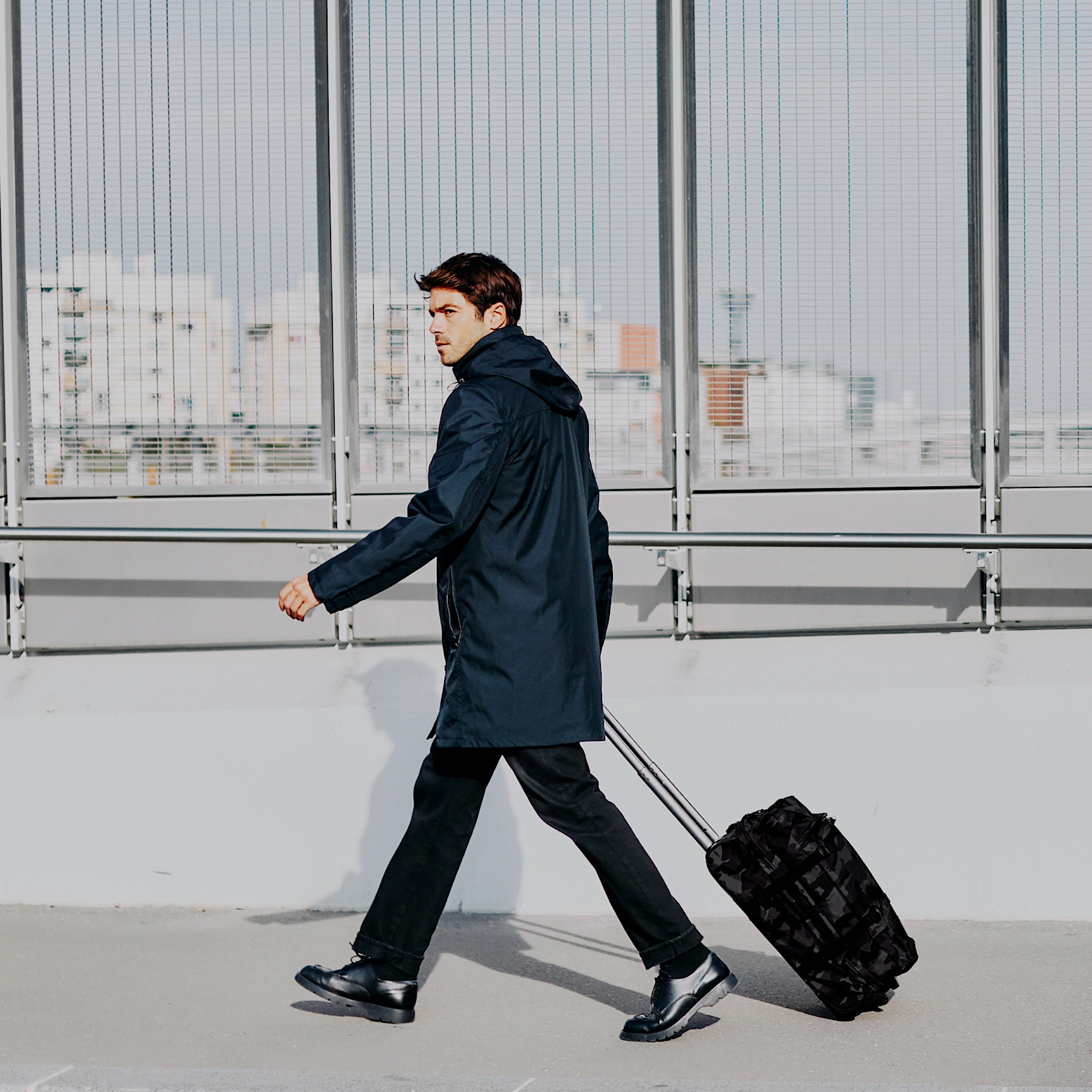 Veste-moto-imperméable-urbaine-v1-vest-paris-protections-homologuées-ce