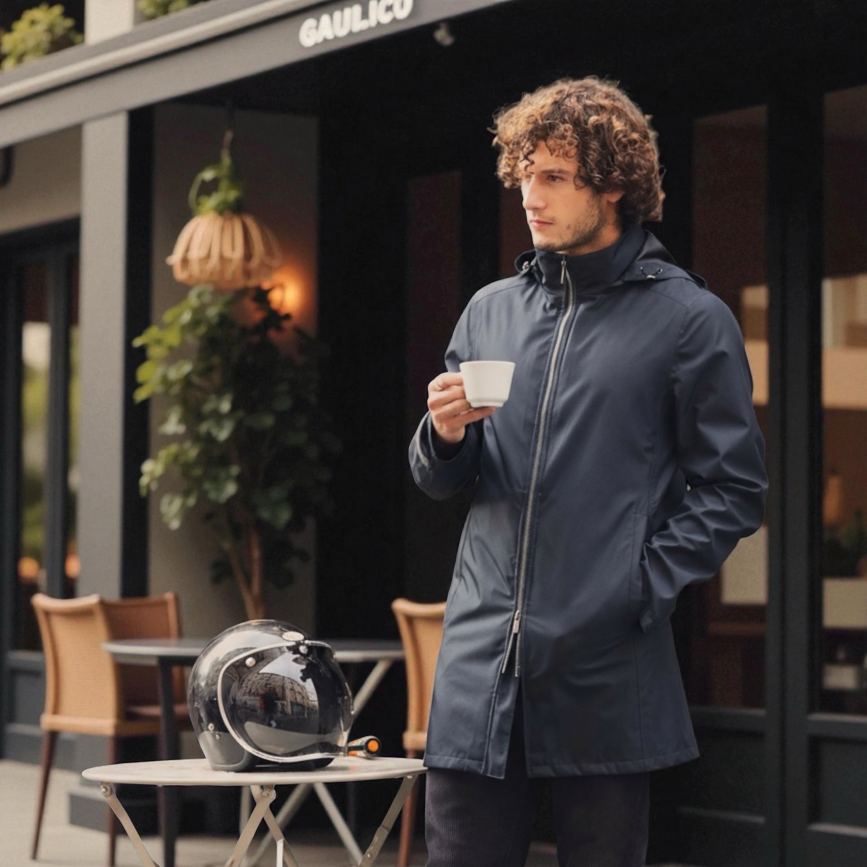 Veste-moto-imperméable-habillee-v1-vest-paris-protections-moto-homologuées-ce