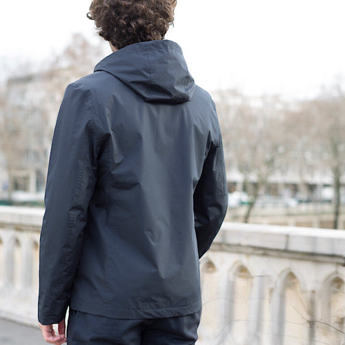 Veste moto imperméable élégante V68-02 VEST PARIS, design costume et protections moto SAS TEC