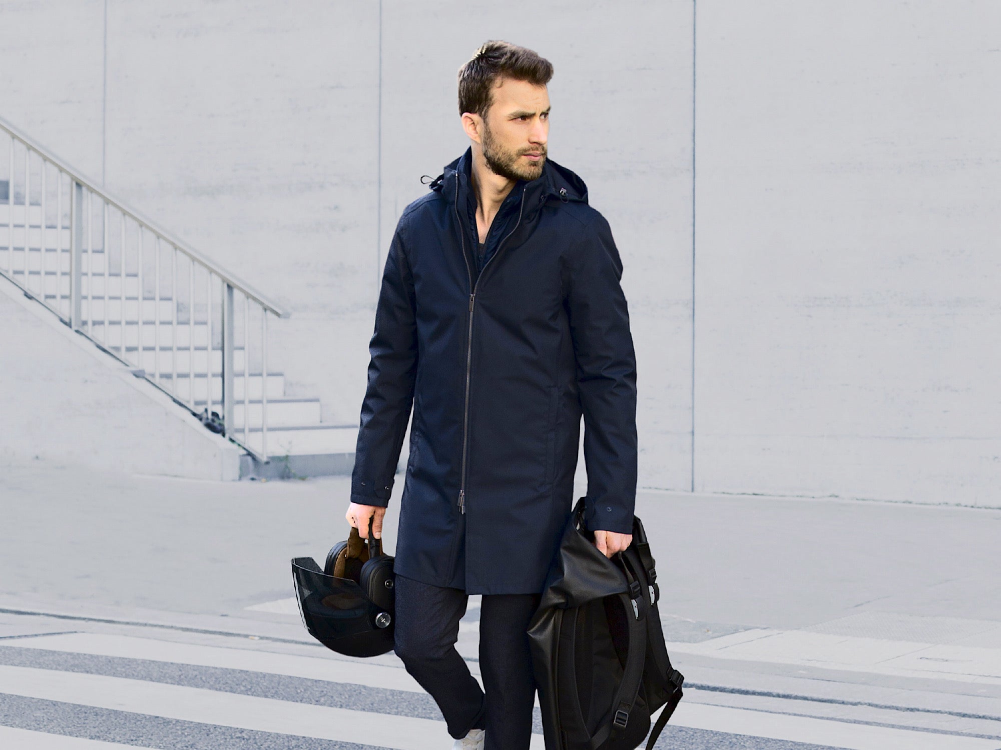 Veste moto imperméable chaude et élégante homme avec protections moto à porter avec un costume VEST PARIS